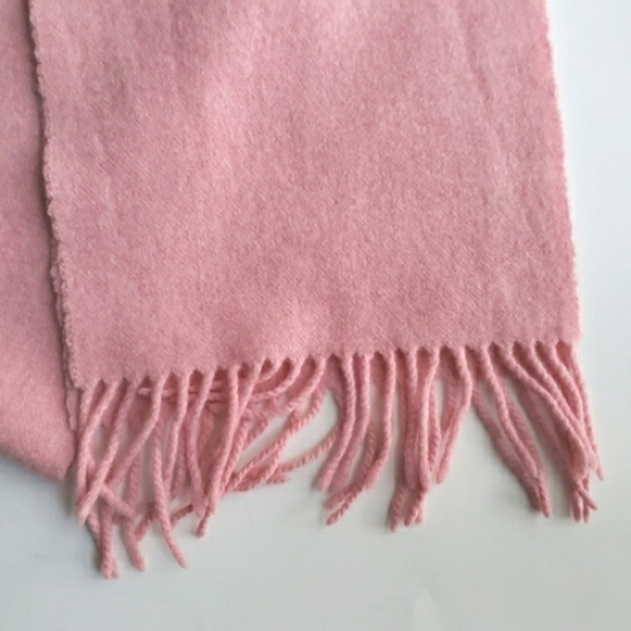 Johnstons | Lambswool Scarf With Fringe - Picture 2 of 3